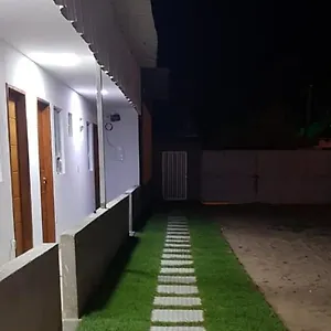 https://suites-mariano.portodegalinhashotels.com